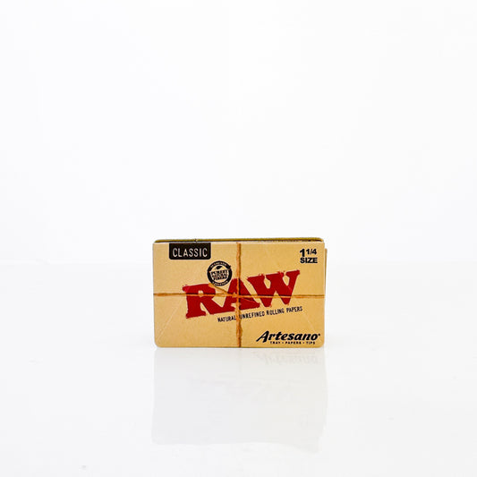 RAW Artesano 1.25 Rolling Papers + Tips